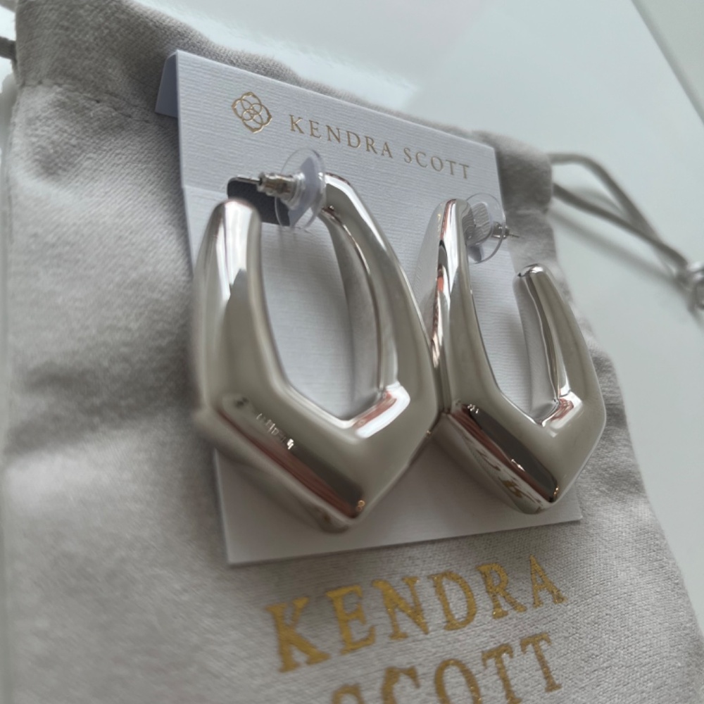 Kendra Scott Kaia Large Hoop Rhodium - Picture 3 of 5